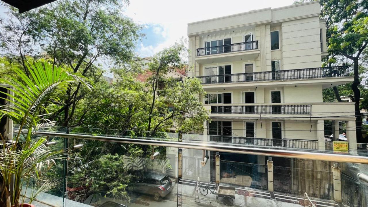 Bluo Cozy Studio With Balcony - Green Park Hkv Apartment New Delhi Exterior photo